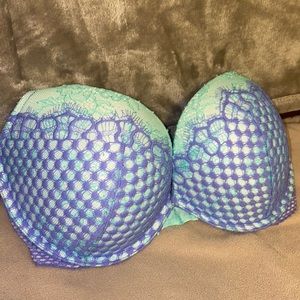 NWT Victoria secret mermaid lace purple and blue 32DDD Bra